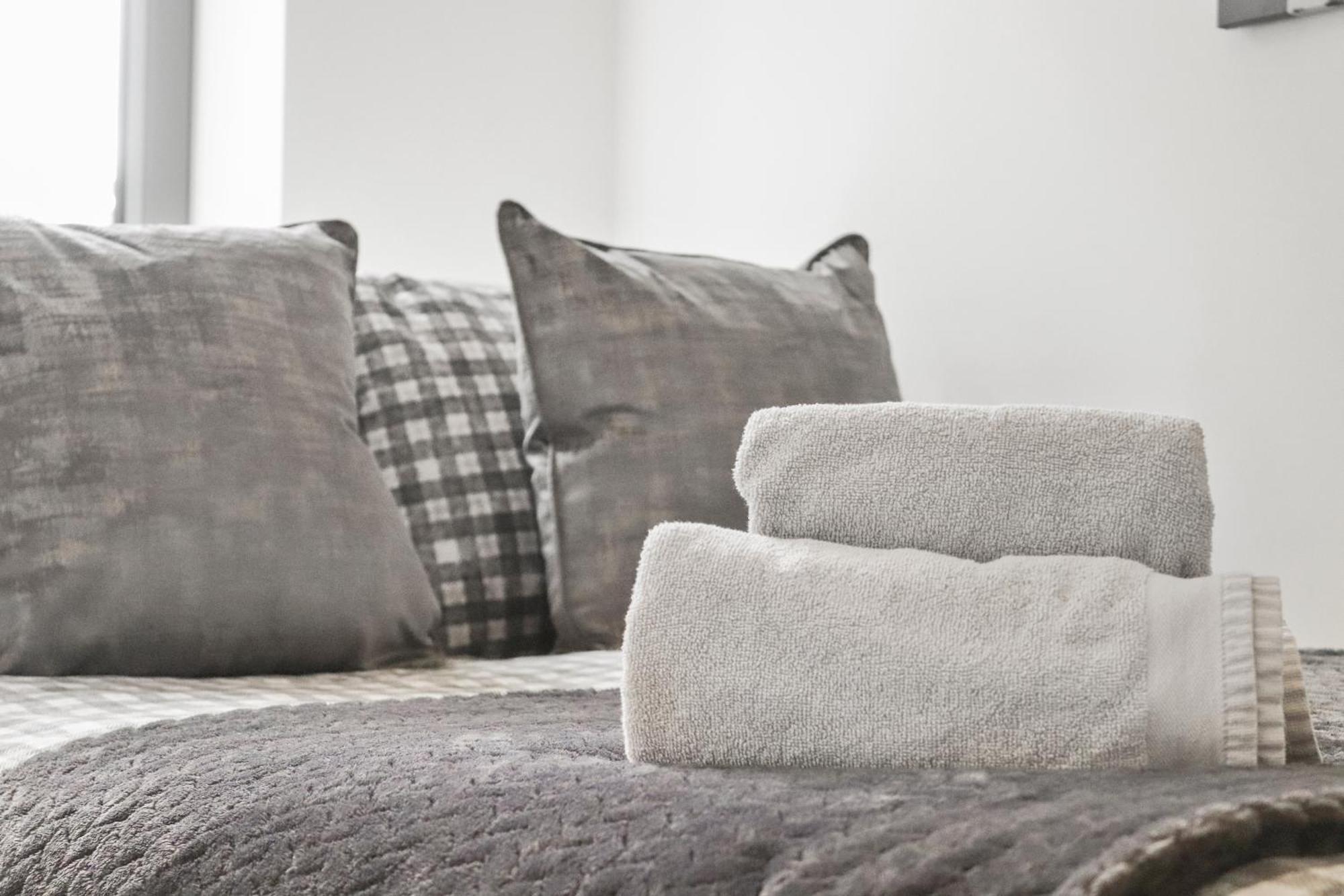 Centrally Located - Modern - 2Bed - 2Bath Apartment 런던 외부 사진