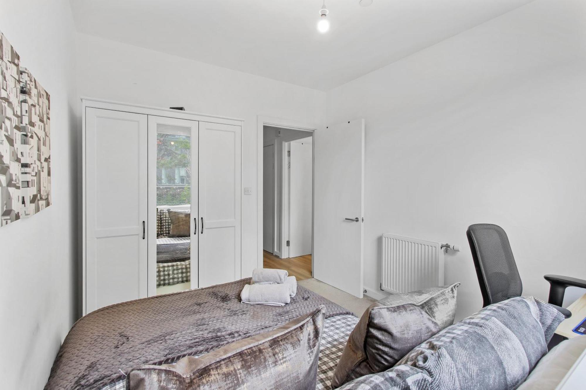 Centrally Located - Modern - 2Bed - 2Bath Apartment 런던 외부 사진
