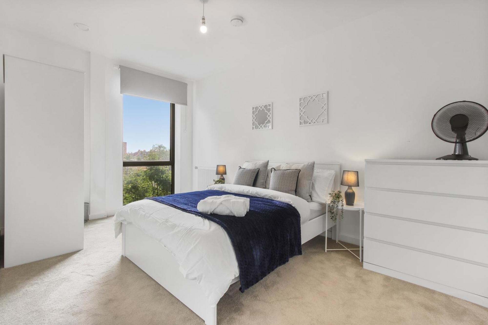 Centrally Located - Modern - 2Bed - 2Bath Apartment 런던 외부 사진